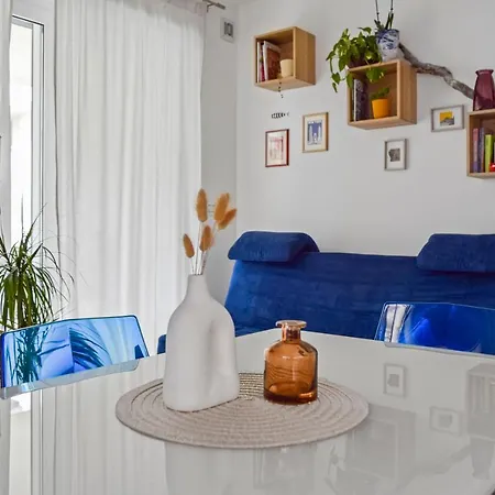 Marina Azul 15 Vasto